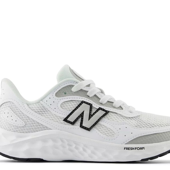 New Balance Women’s fresh foam Arishi Tiralux v4 Running shoe NIB please read! - Picture 3 of 7